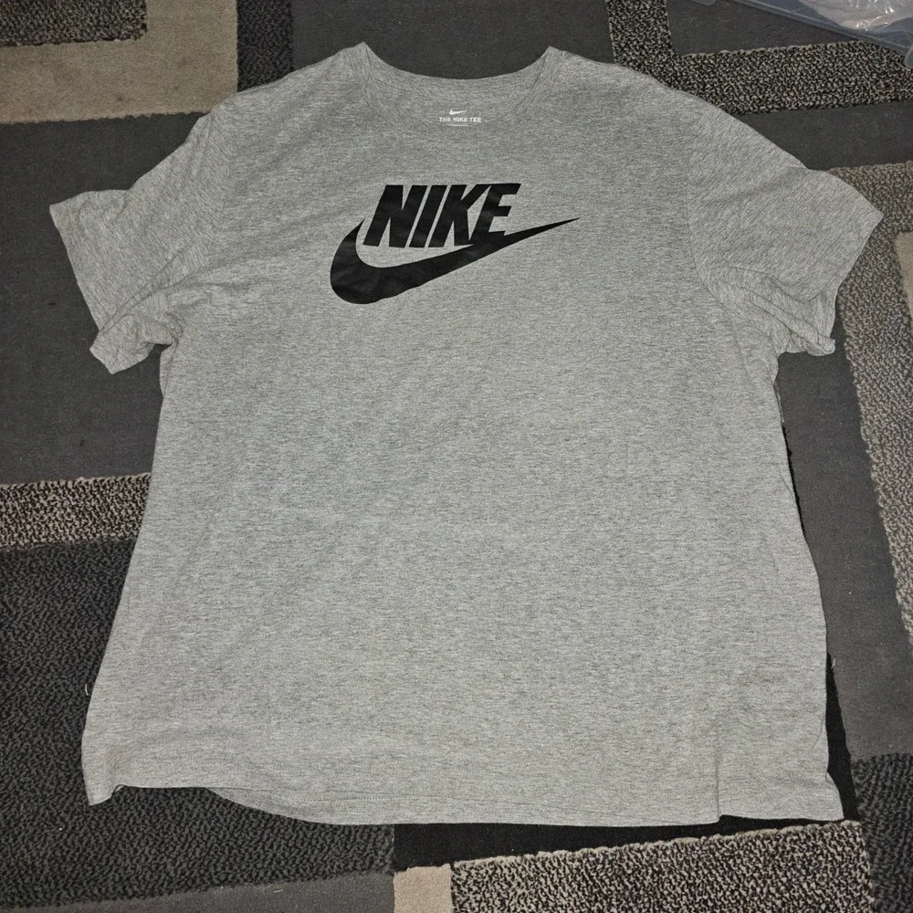 Nike Graphic T-Shirt Mens XXL Gray Excellent